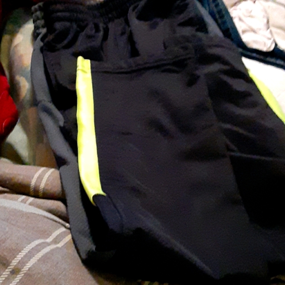Athletic pants size med. 8